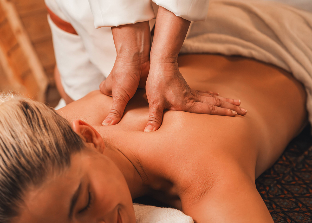 Corporate Chair Massage<br />
